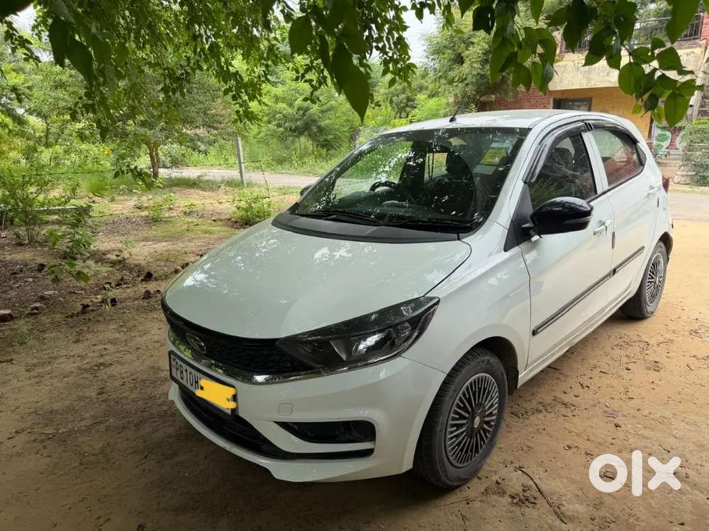 Tata Tiago Revotron Xt 2022 Model