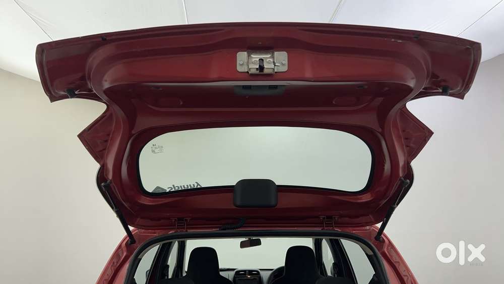 Renault Kwid 2019-ongoing 1.0 Rxt Amt (o), 2017, Petrol