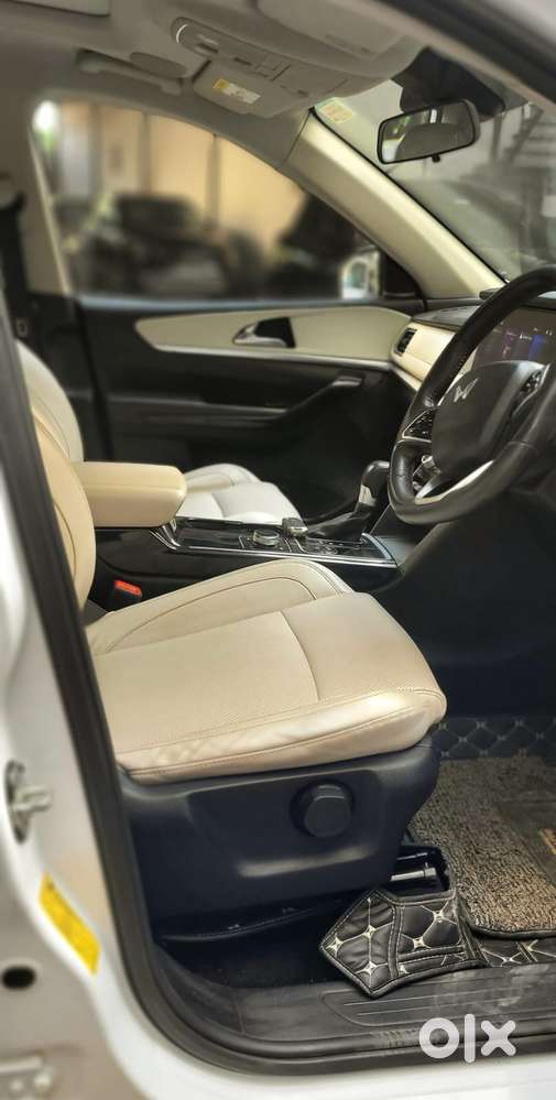 Mahindra Xuv700 2.2 Ax 7 Diesel At Luxury Pack Str, 2022, Diesel
