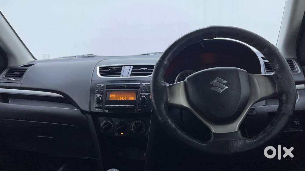 Maruti Suzuki Swift Vvt Vxi, 2015, Petrol