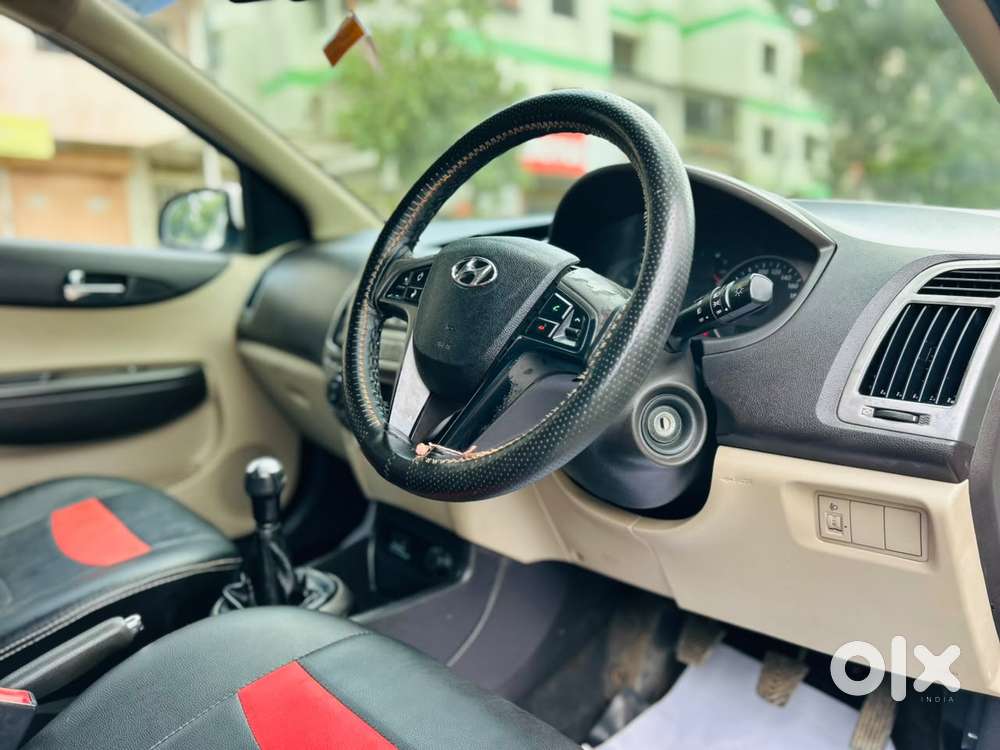 Hyundai I20 Petrol Spotz, 2013, Petrol