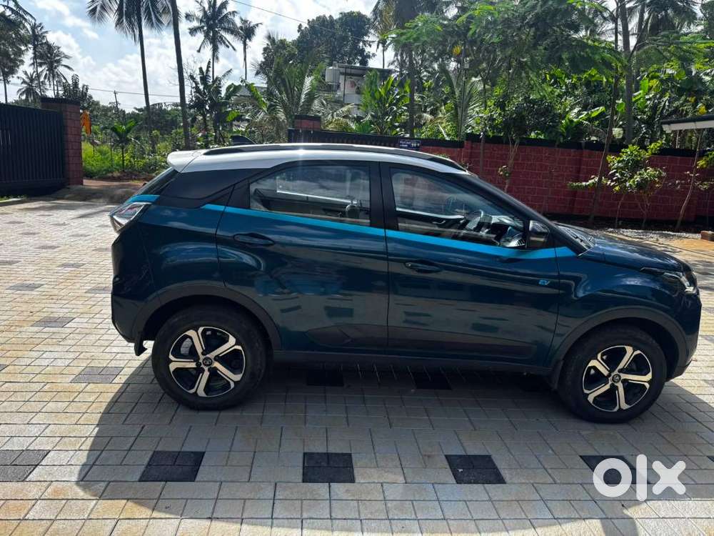 Tata Nexon Ev 2000 Dark Edition