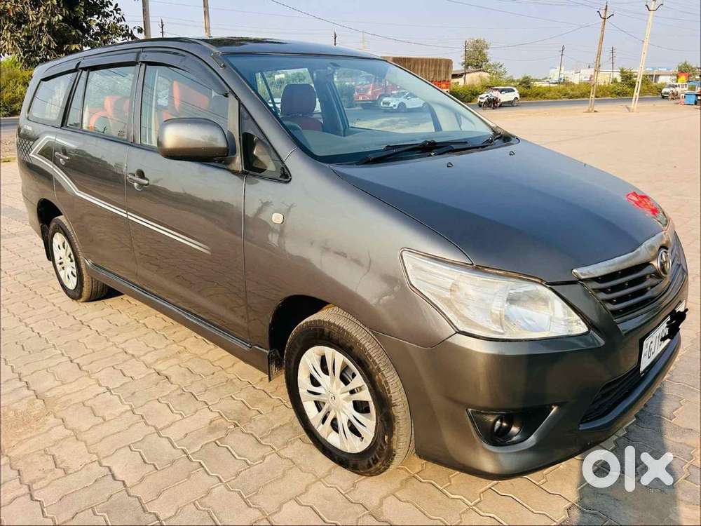 Toyota Innova 2.5 G (diesel) 8 Seater, 2012, Diesel