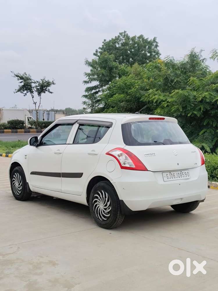 Maruti Suzuki Swift Lxi, 2016, Cng & Hybrids