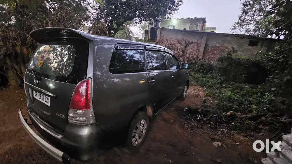 Toyota Innova 2012 Diesel 14000 Km Driven