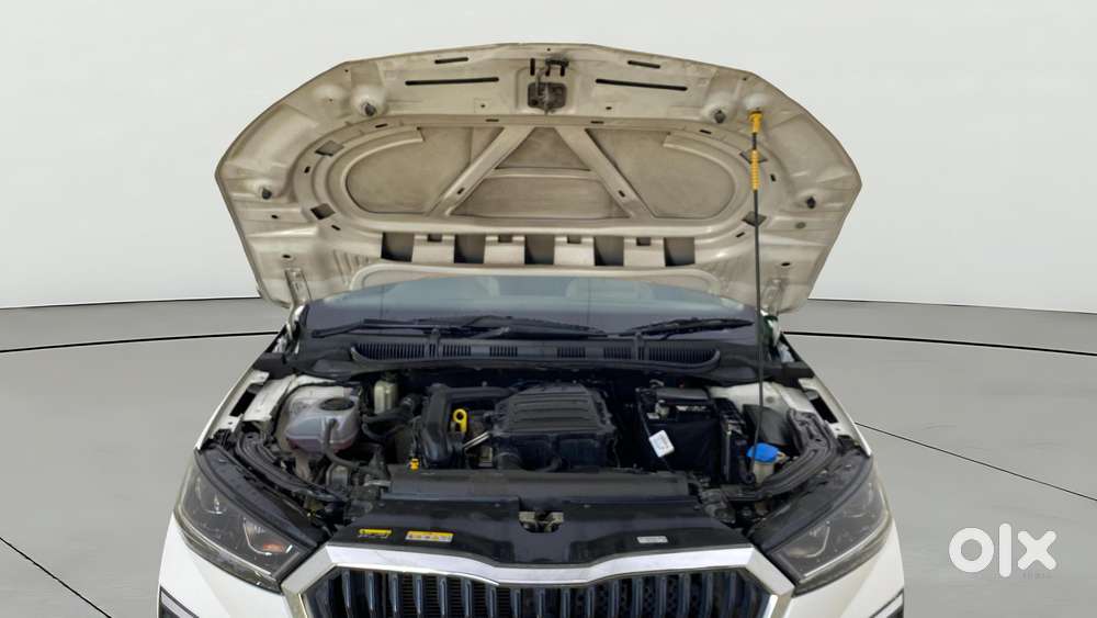 Skoda Slavia 1.0 Tsi Style At, 2022, Petrol