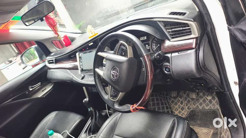 Toyota Innova Crysta 2022 Variant 2.4 Zx 7 Str