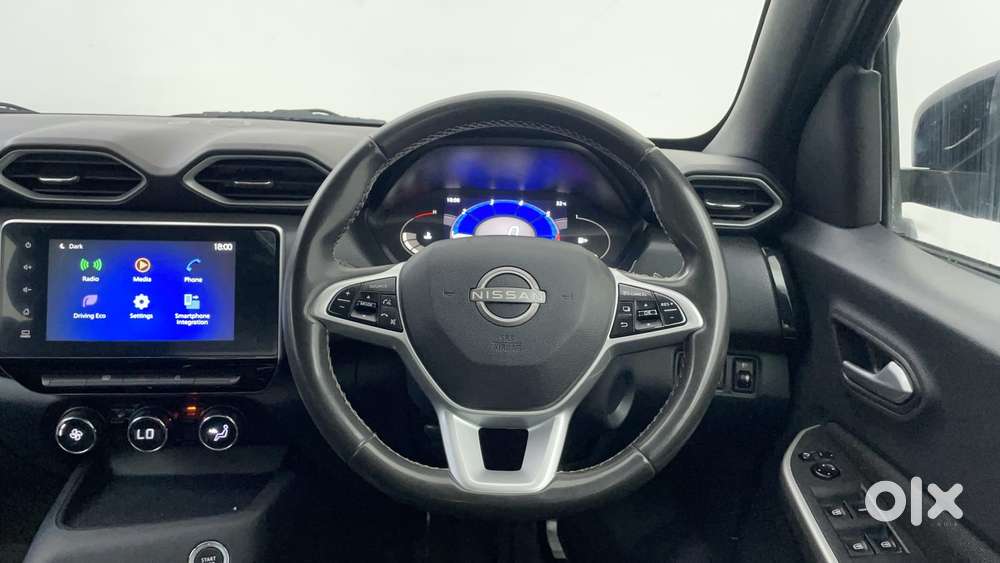 Nissan Magnite 1.0 Xv Premium, 2024, Petrol