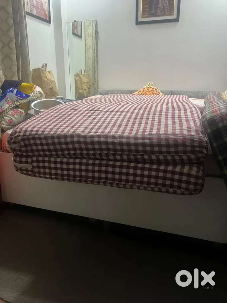 Used mattress 6x6 two set