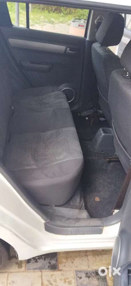 Swift Maruti Suzuki 2007 (urgent Sale )