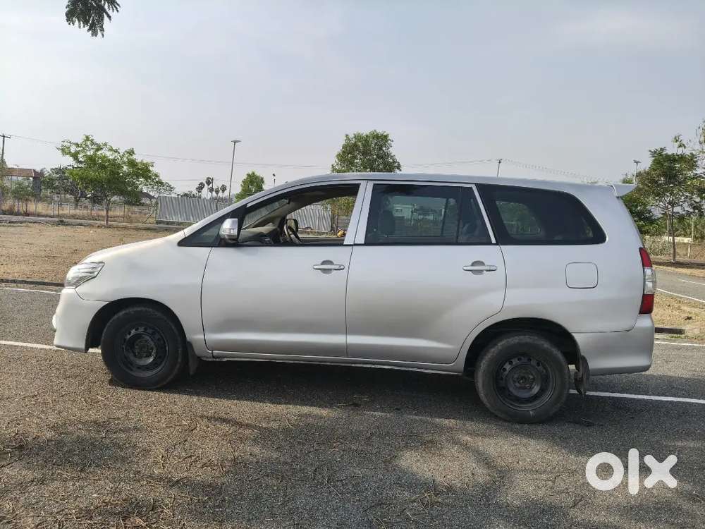 Toyota Innova 2006 Diesel 300000 Km Driven