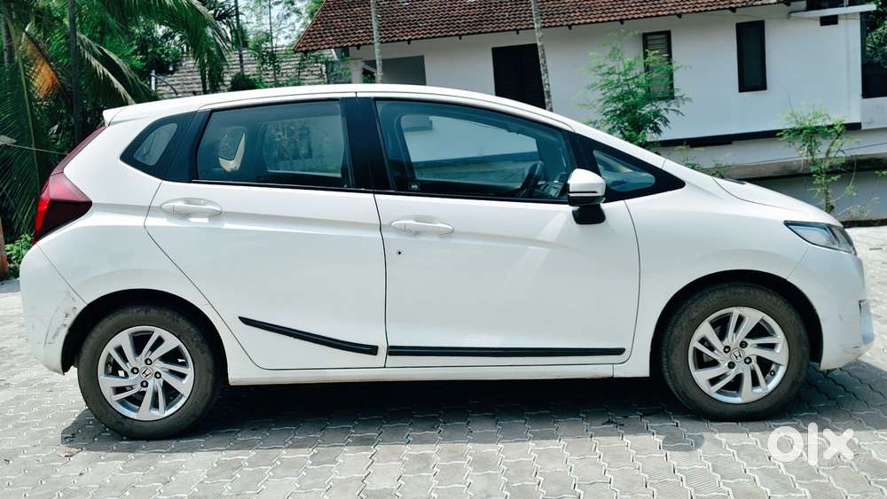 Honda Jazz 1.2 V I Vtec Privilege, 2016, Petrol