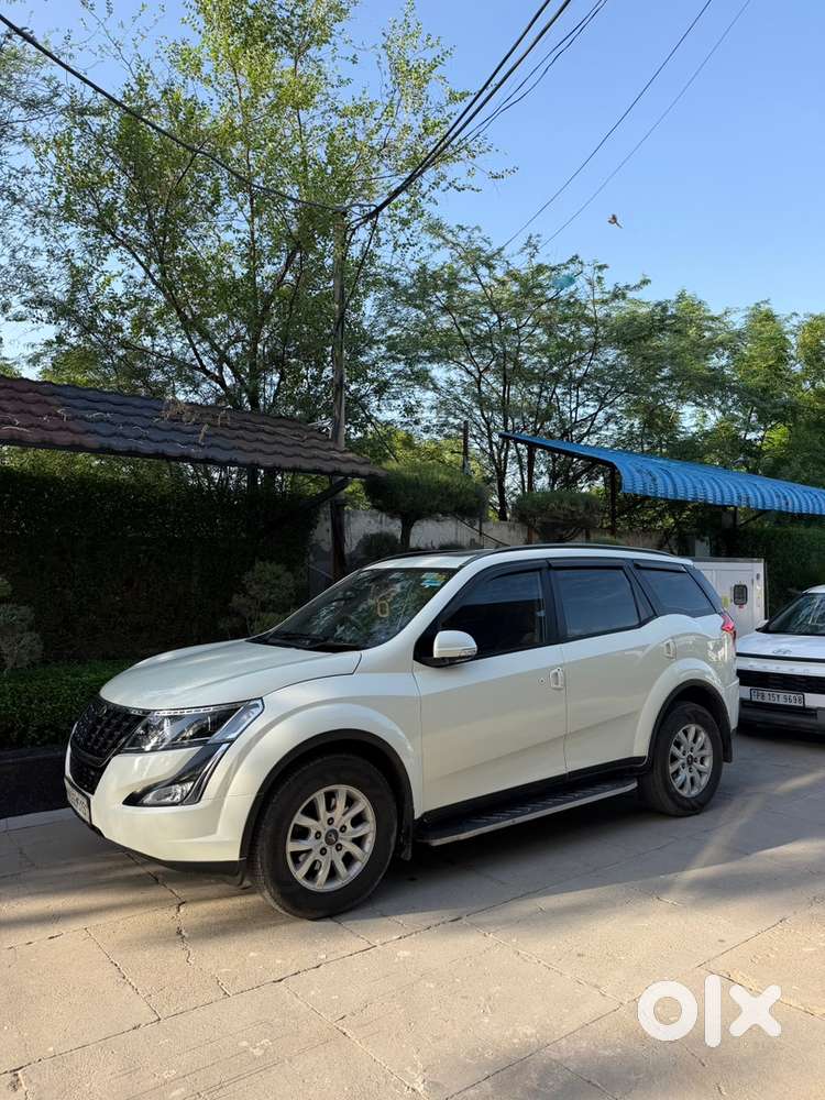 Mahindra Xuv500 Diesel 2021 Bs6 At Sunroof