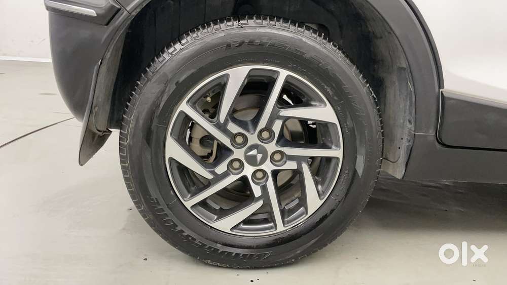 Mahindra Xuv300 W8 Option, 2023, Petrol