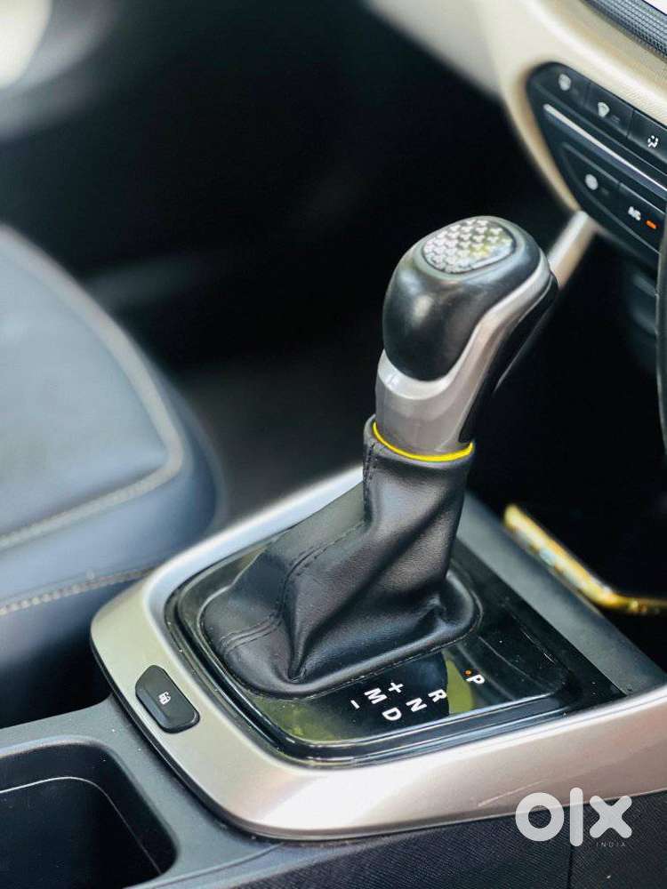 Tata Altroz 1.2 Xz Plus Petrol, 2022, Cng & Hybrids