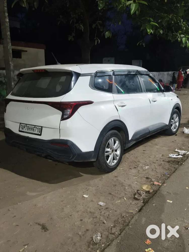 Kia Carens Car Hai Dimoan 15000 Lkha Daunn Payment Hai Aur Kist 44 Hai
