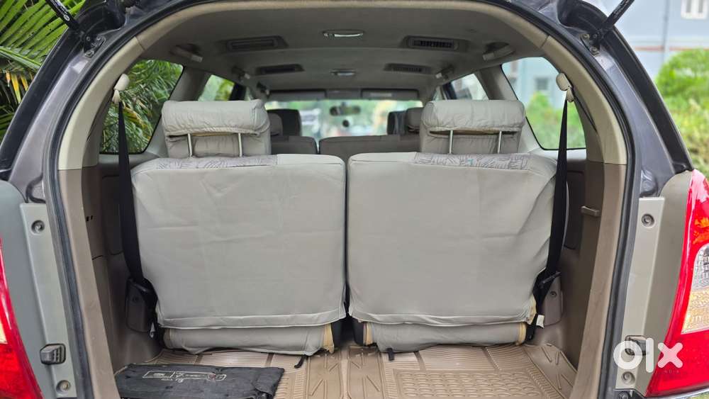 Toyota Innova 2.5 V 8 Str, 2015, Diesel