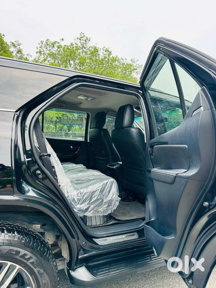 Toyota Fortuner 4x2 At 2.7 Petrol, 2025, Petrol