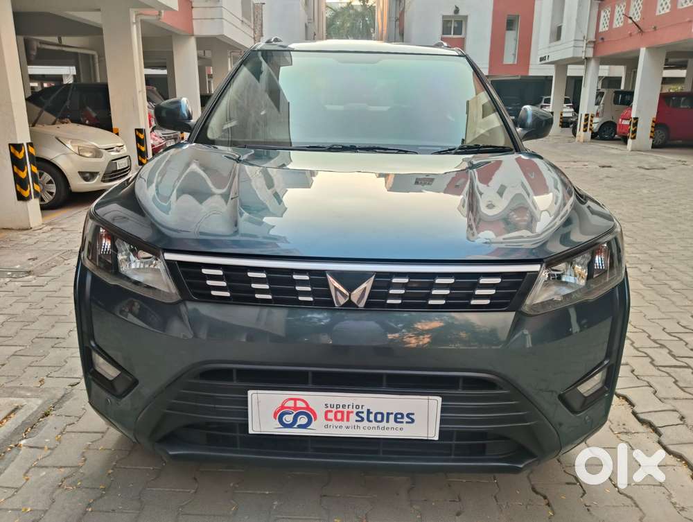 Mahindra Xuv300 W6 Amt Diesel, 2023, Diesel