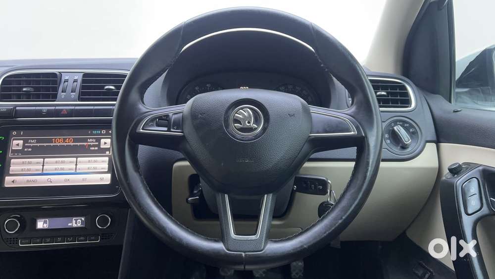 Skoda Rapid 1.5 Tdi Style/1.5 At Style, 2021, Petrol