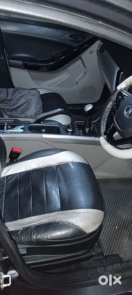 Tata Nexon 1.2 Revotron Xt, 2018, Petrol