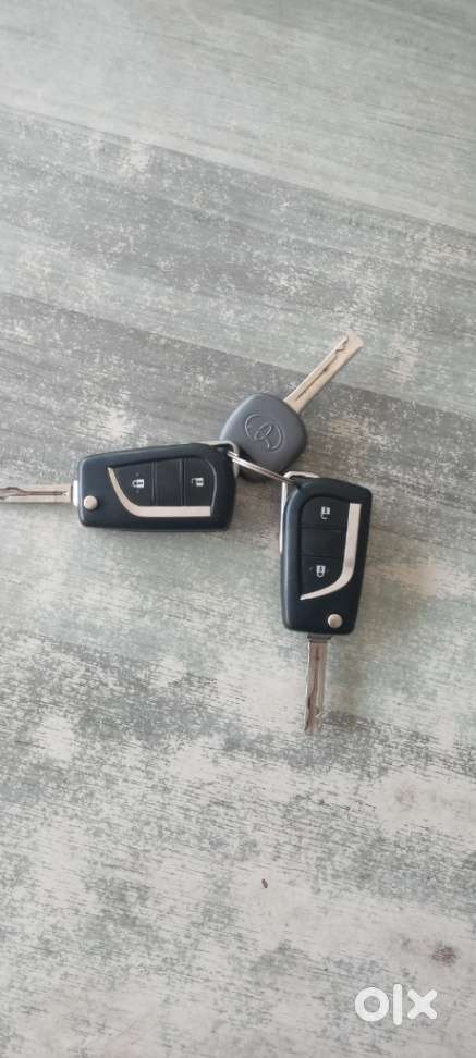 Toyota Innova Crysta 2.4 G Mt 8s, 2017, Diesel