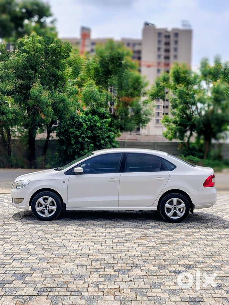 Skoda Rapid 1.6 Tdi Ambition Plus, 2014, Diesel