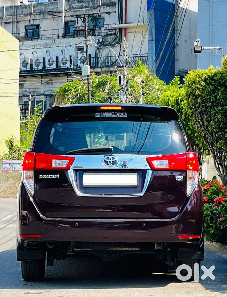 Toyota Innova Crysta 2.4 V, 2017, Diesel