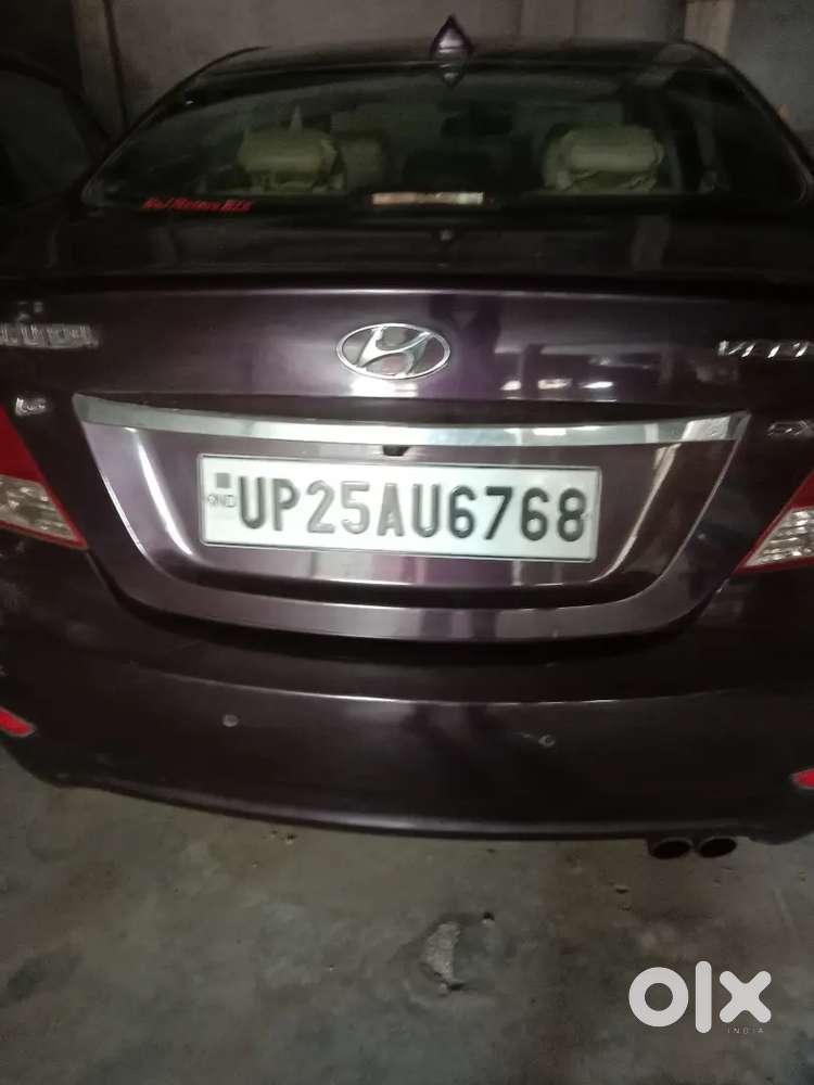 Hyundai Verna Crdi 2012 कार