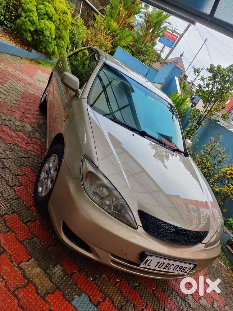 Toyota Camry 2.4 Z – 2004 Model