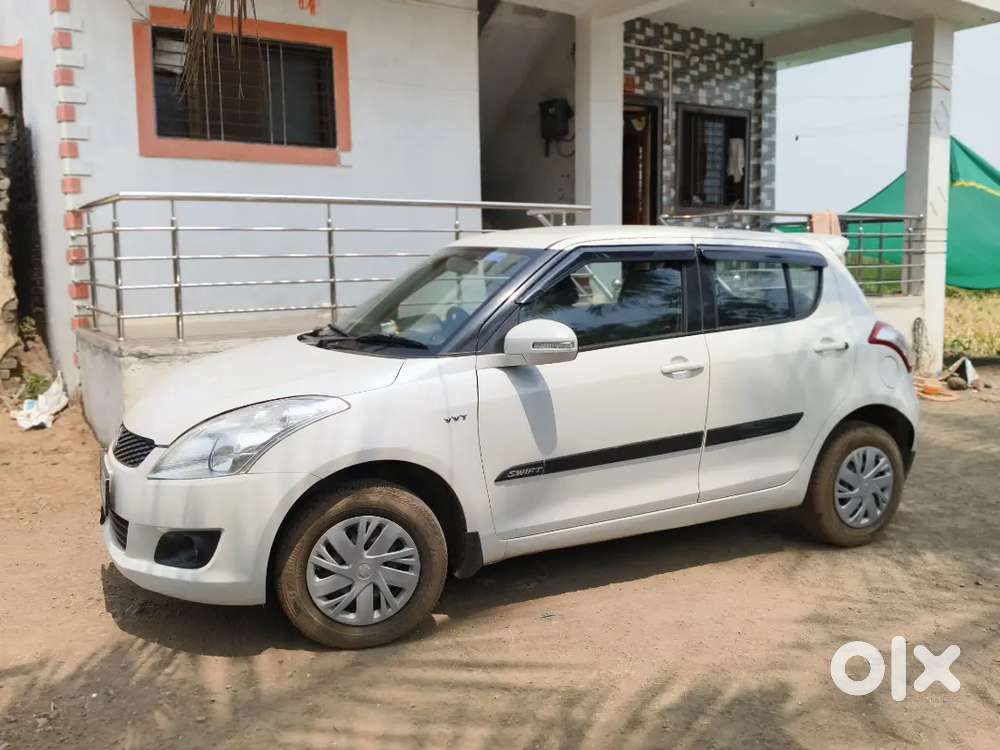 Maruti Suzuki Swift Vxi