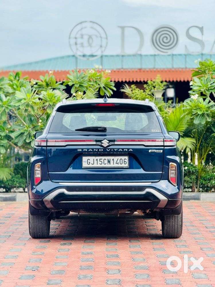 Maruti Suzuki Grand Vitara 1.5 Alpha Smart Hybrid At, 2023, Petrol