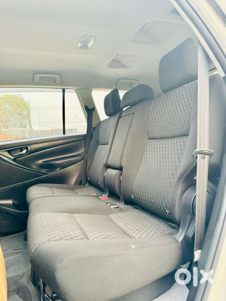 Toyota Innova Crysta 2.4 Gx Limited Edition At 8 Str, 2021, Diesel