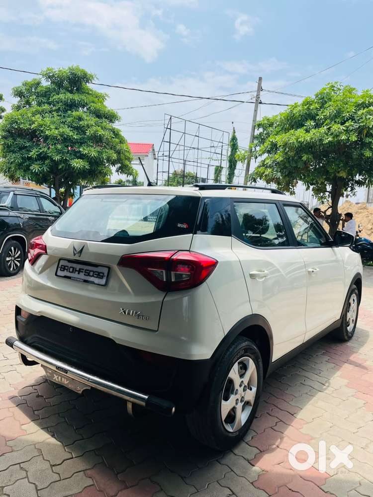 Mahindra Xuv300 W6, 2023, Petrol