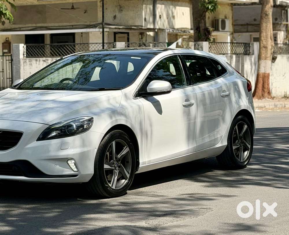 Volvo V40 D3 R Design, 2016, Diesel