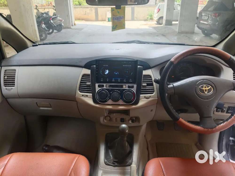 Toyota Innova 2011 Diesel 107000 Km Driven