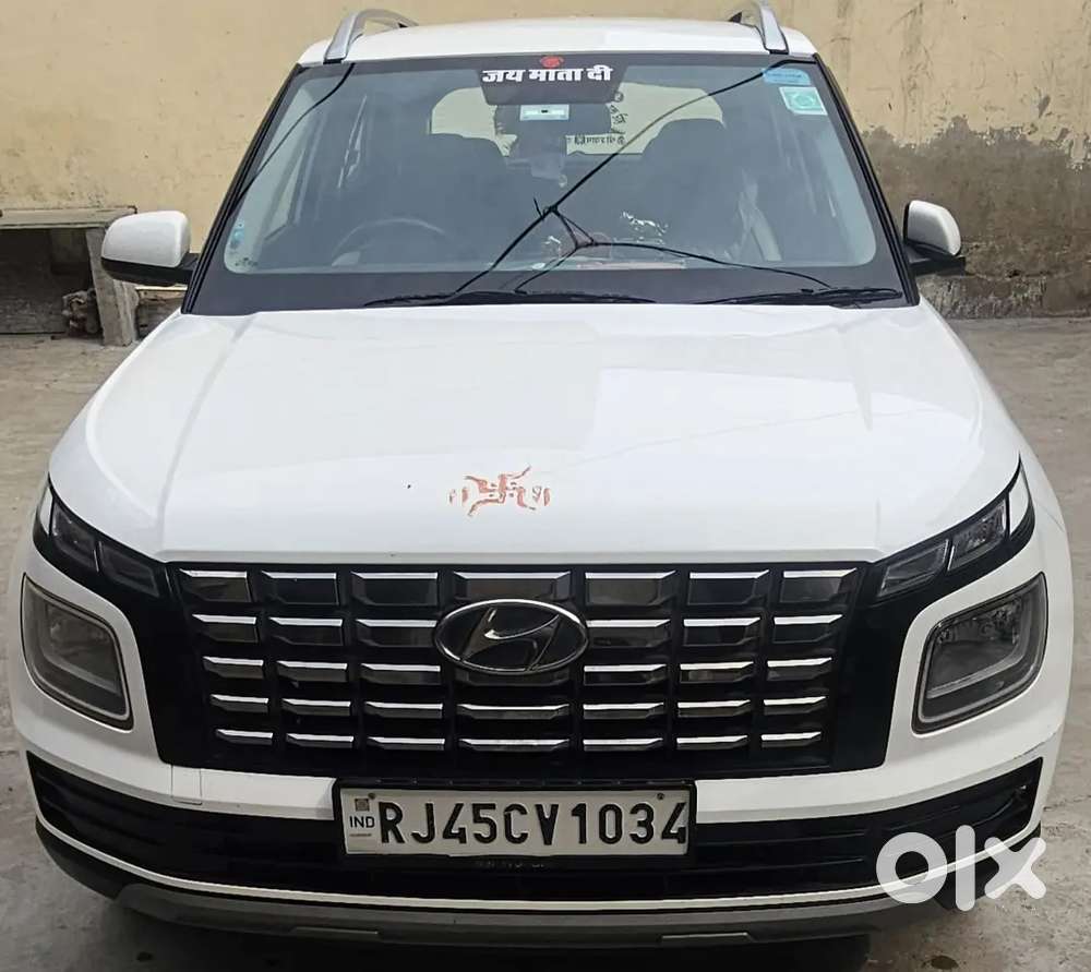 Hyundai Venue 2022 Petrol Good Condition