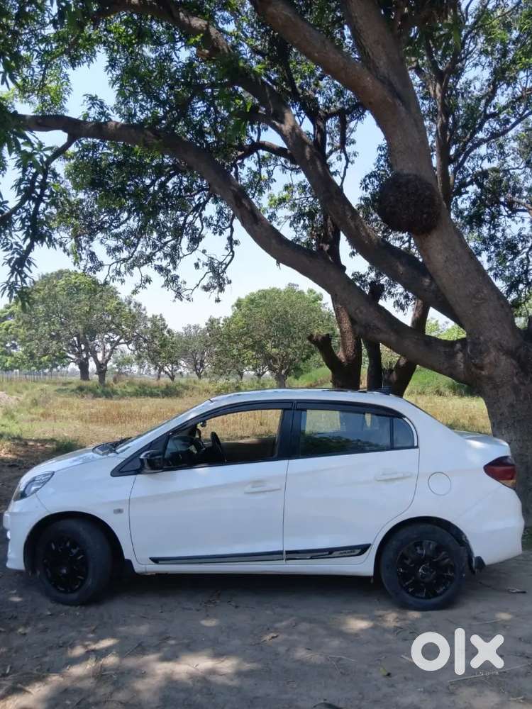 Honda Amaze 2014  2nd Owner  Excellent Condition  Well Maintained