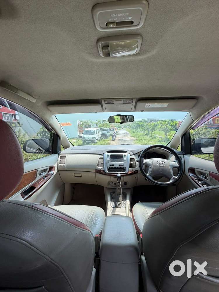 Toyota Innova 2.5 V 7 Str, 2013, Diesel