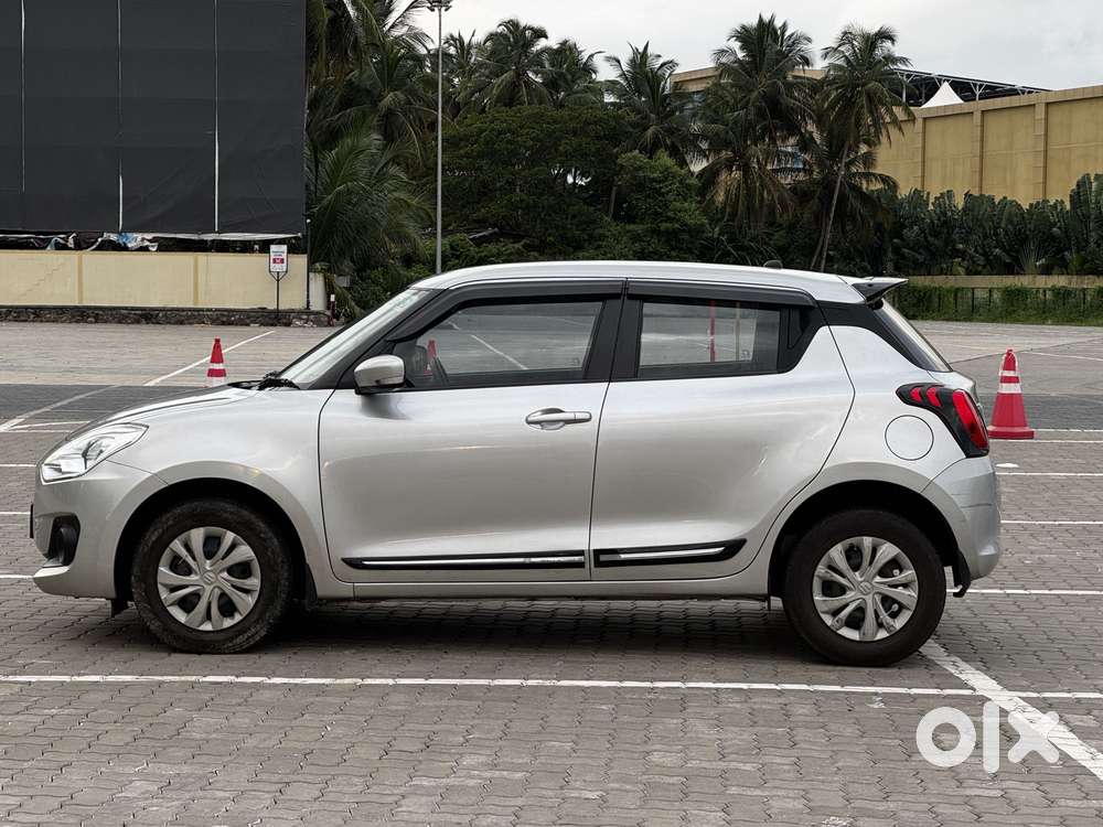Maruti Suzuki Swift Vvt Vxi, 2021, Petrol