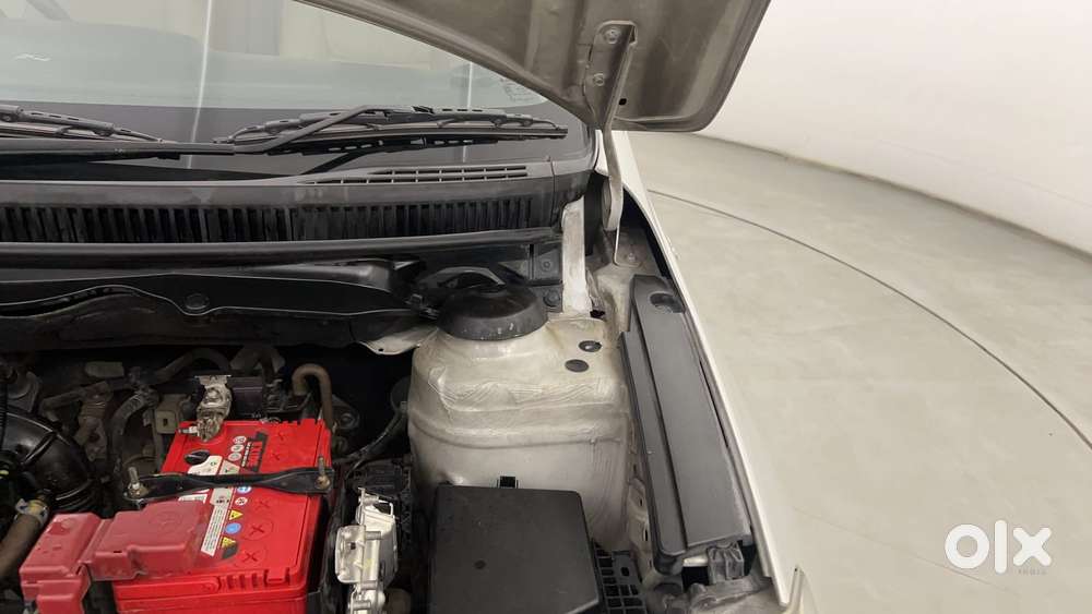 Maruti Suzuki Ciaz 2014-2017 At Zxi, 2016, Petrol