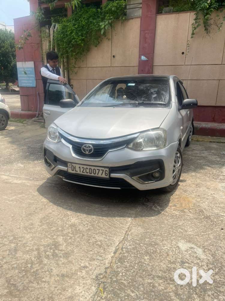 Toyota Etios 2012 Cng & Hybrids 136000 Km Driven