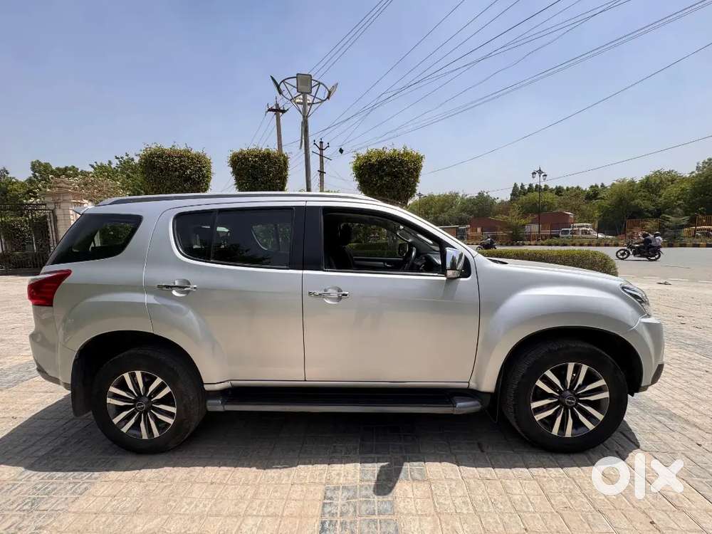 Isuzu Mu-x 2021 Diesel 64000 Km Driven