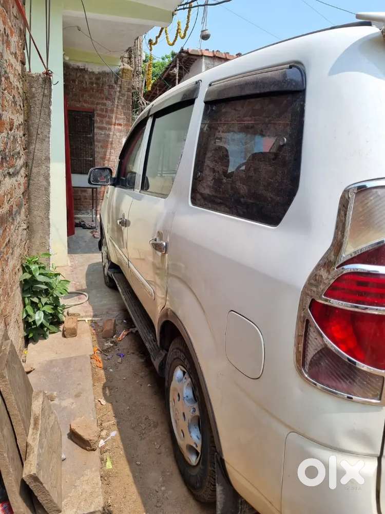 Mahindra Xylo 2012