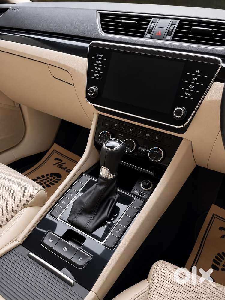 Skoda Superb 2.0 L&k Tsi At, 2020, Petrol