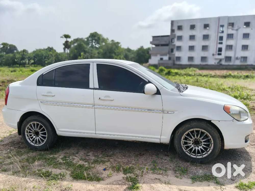 Hyundai Verna 2009 Diesel Manual