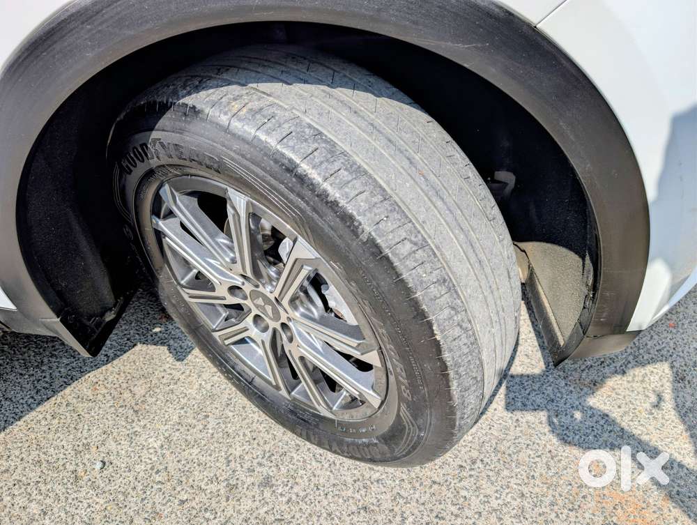 Mahindra Xuv700 2.2 Ax 7 Diesel At Luxury Pack Str, 2023, Diesel