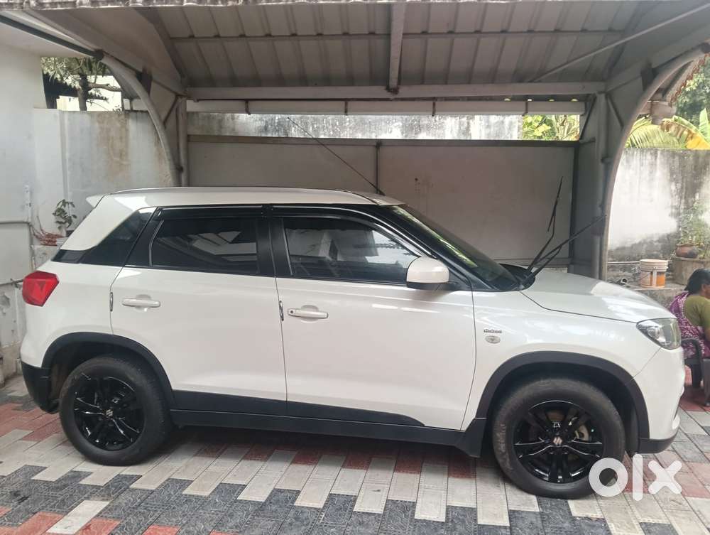 Maruti Suzuki Brezza Zxi Plus At, 2019, Diesel