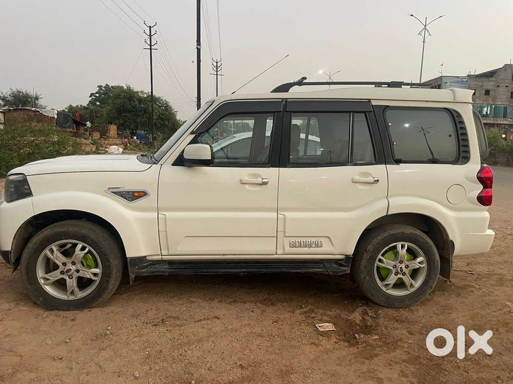 Mahindra Scorpio 2015 Diesel Well Maintained