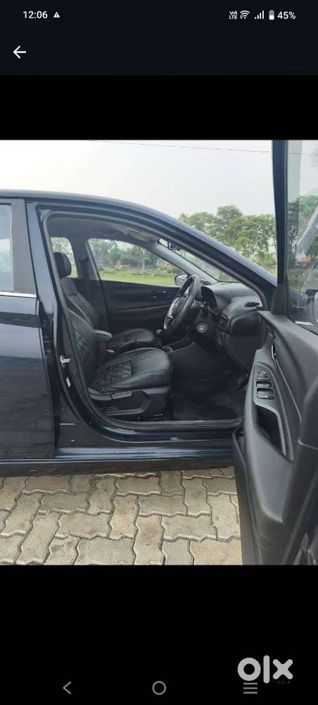 Hyundai I20 Sportz Petrol, 2022, Petrol